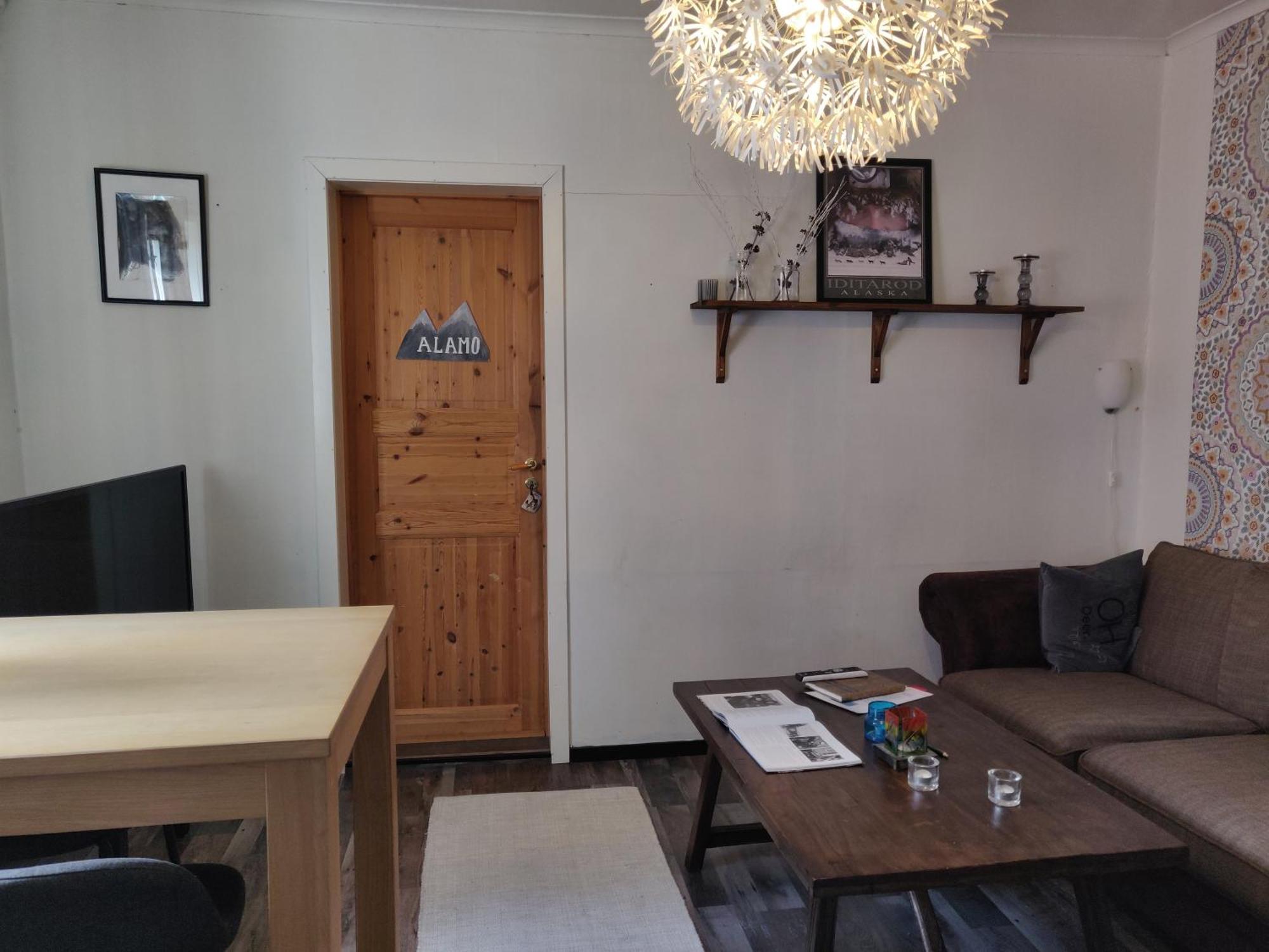 Husky Lodge Hostel Кируна Экстерьер фото
