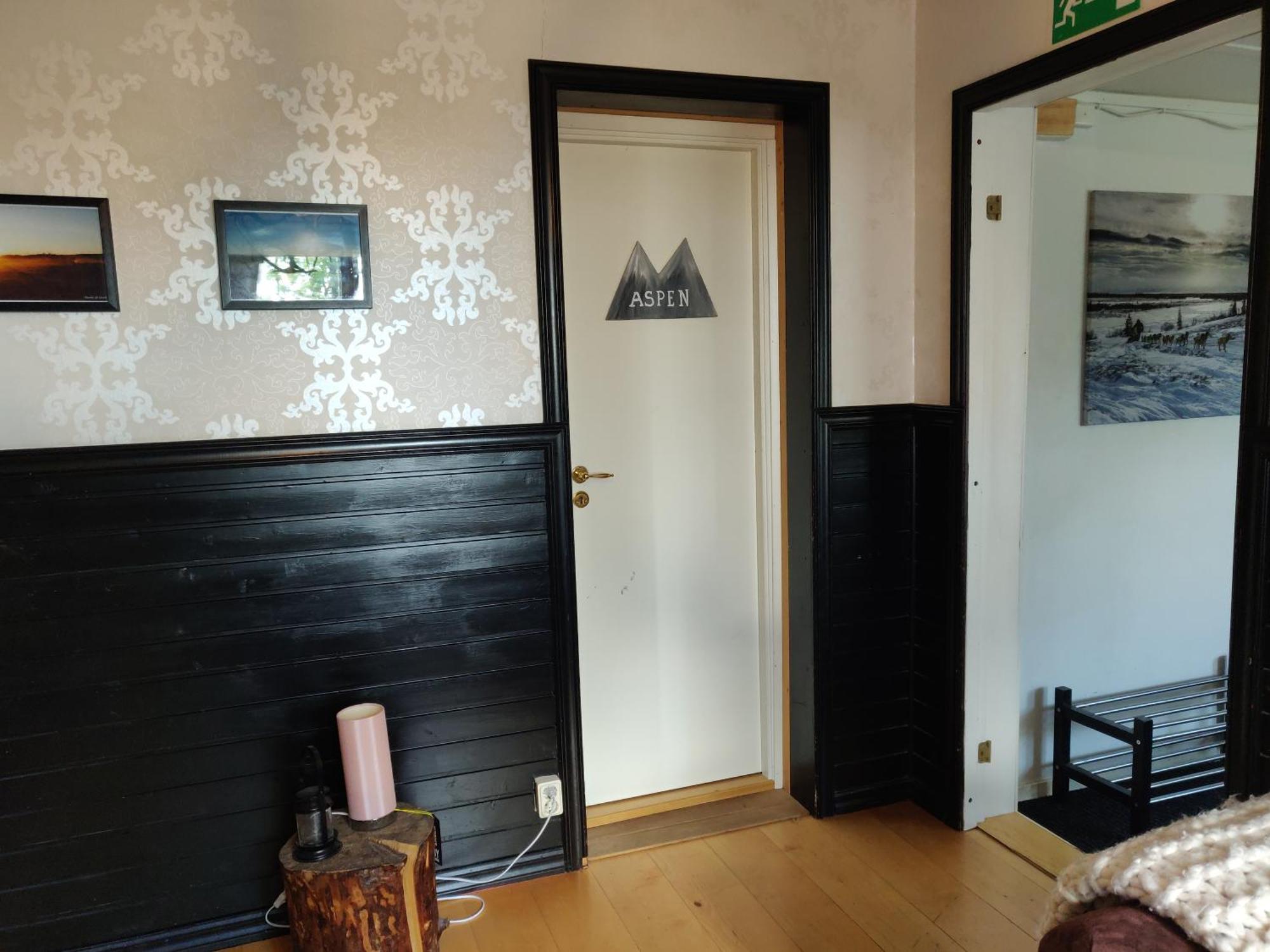 Husky Lodge Hostel Кируна Номер фото