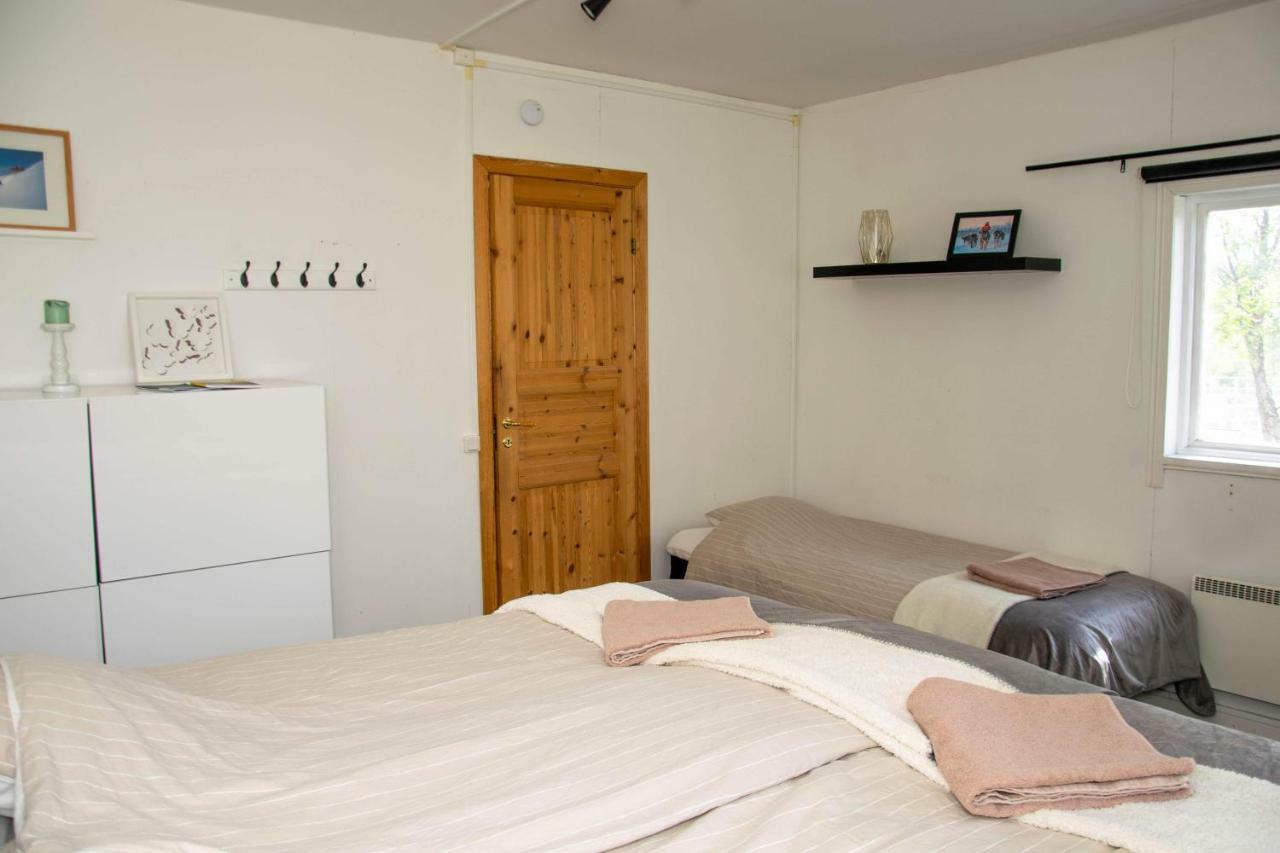Husky Lodge Hostel Кируна Экстерьер фото